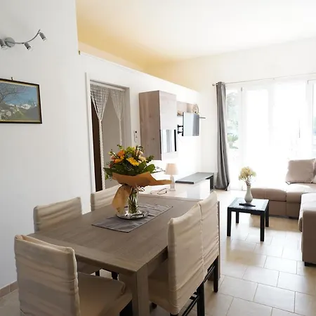 Villa Santo & Angela